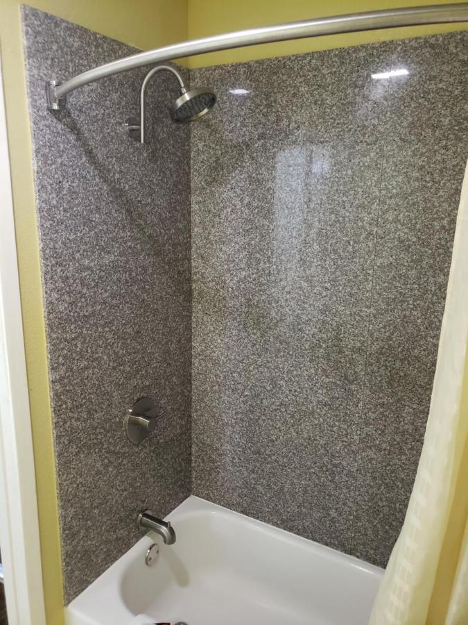 Regency Inn Taylor Room photo